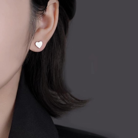 Jewelry - Sterling Silver Heart Earrings